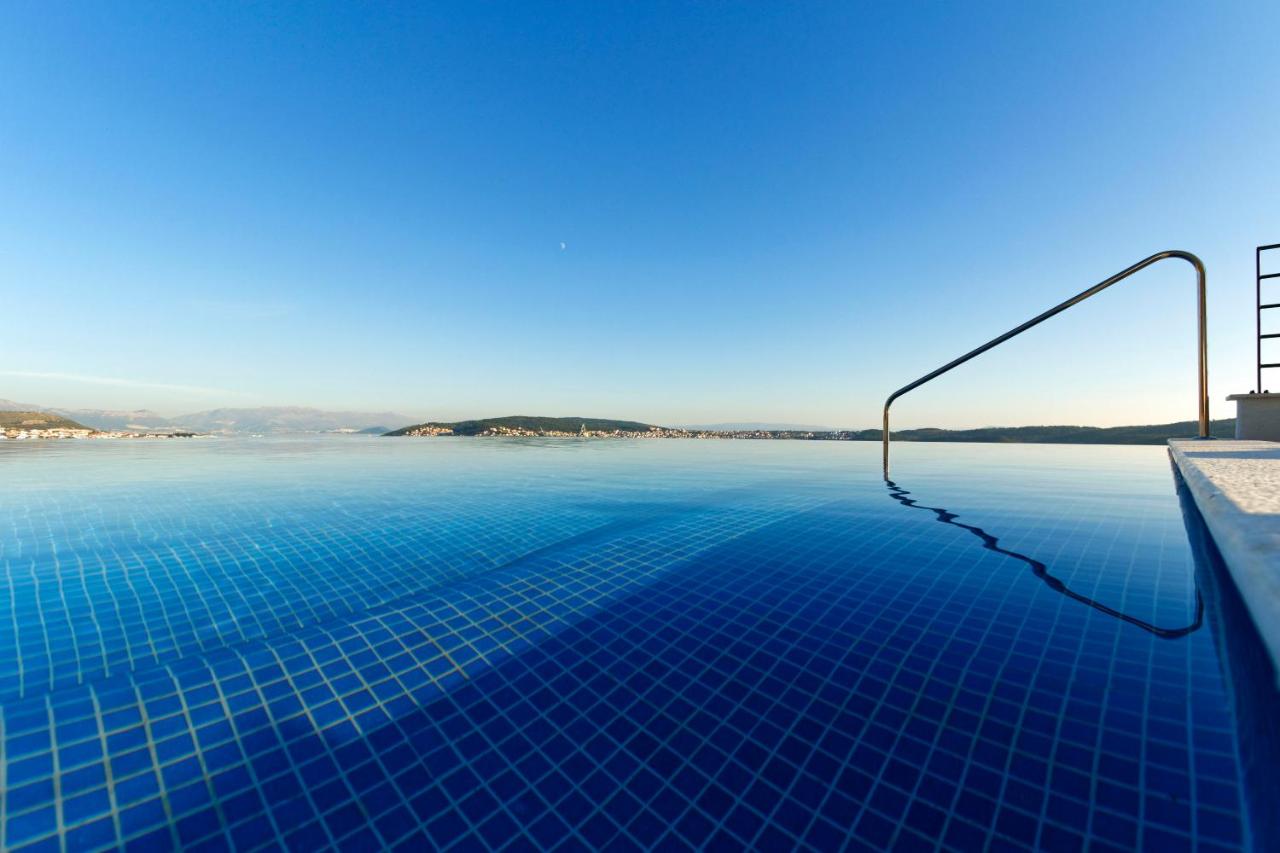 Rooftop swimming pool: Hotel Ola - Adults Only