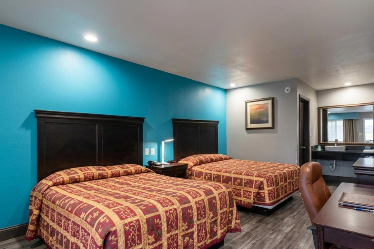 Delux Inn Mesquite — photo 9
