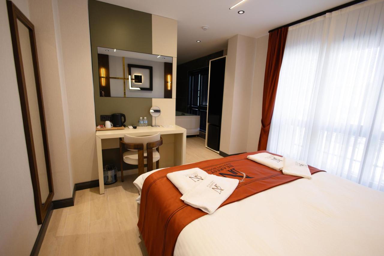 Deluxe King Suite