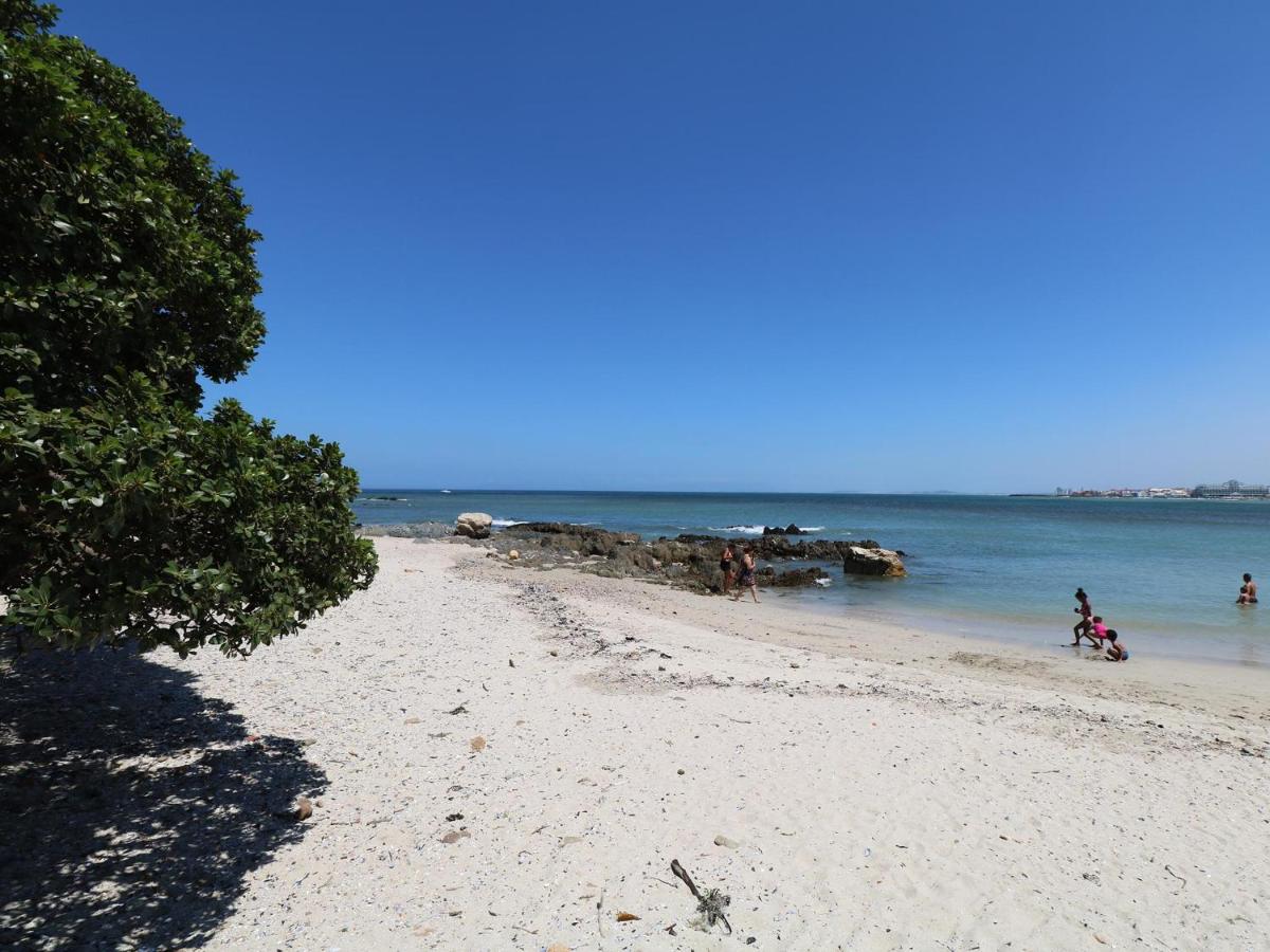 Beach: Oceana Palms Beach