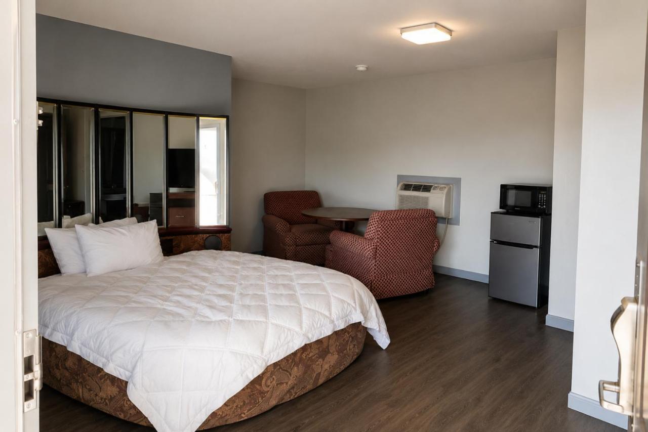 Budget Inn — photo 2