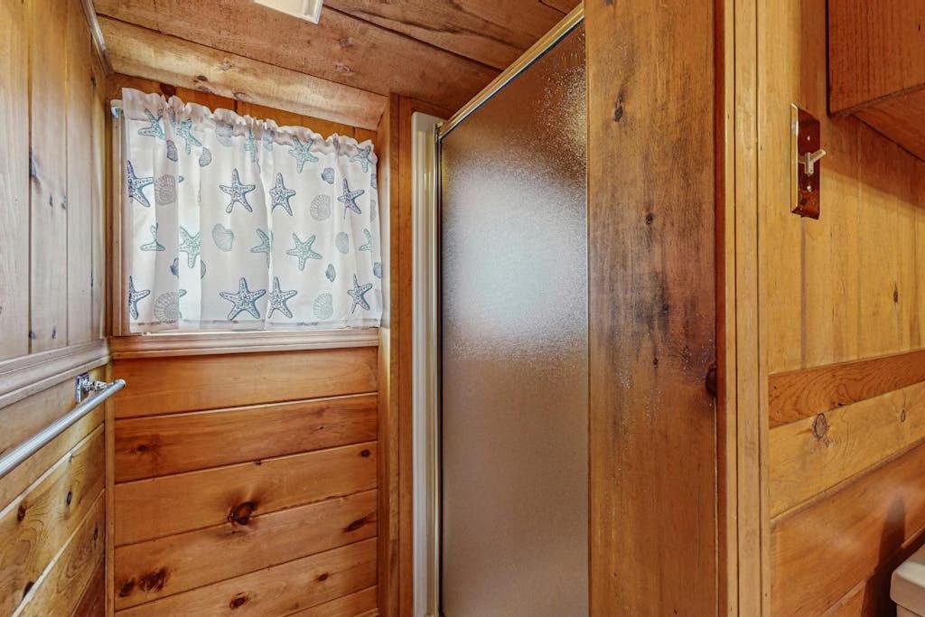 Glendon Beach Cottages — photo 17