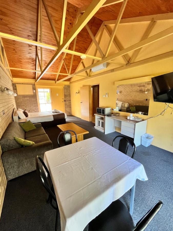 High Country Motor Inn — photo 9