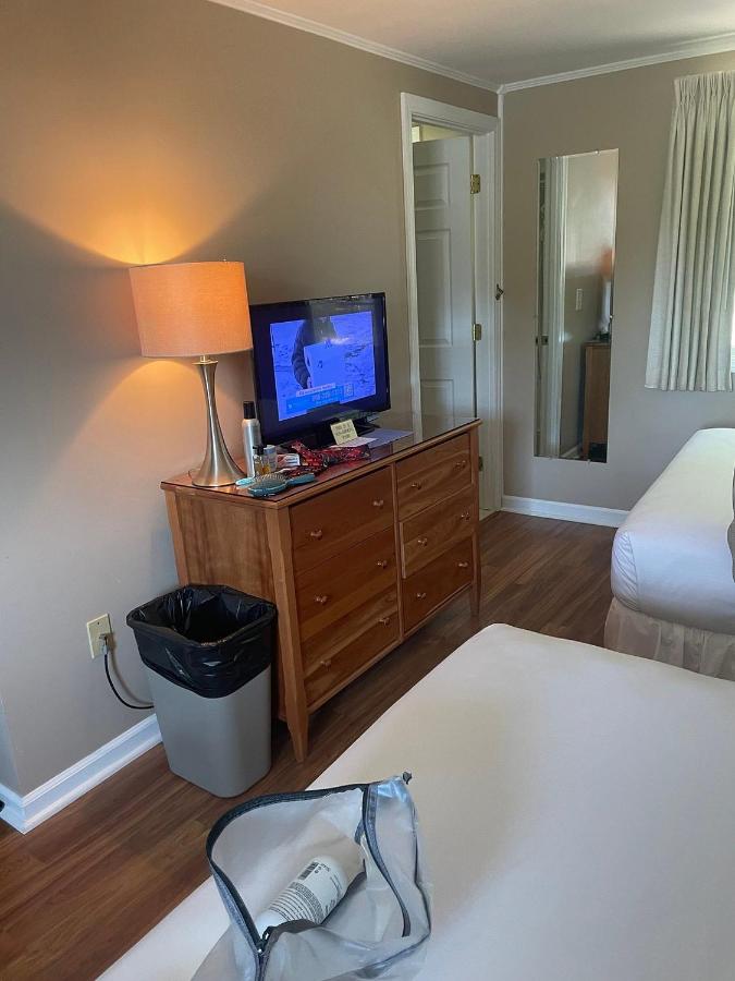The Chatham Motel — photo 18