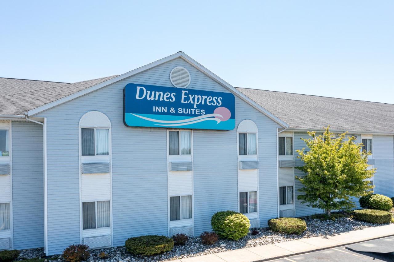 Dunes Express Inn and Suites — photo 1