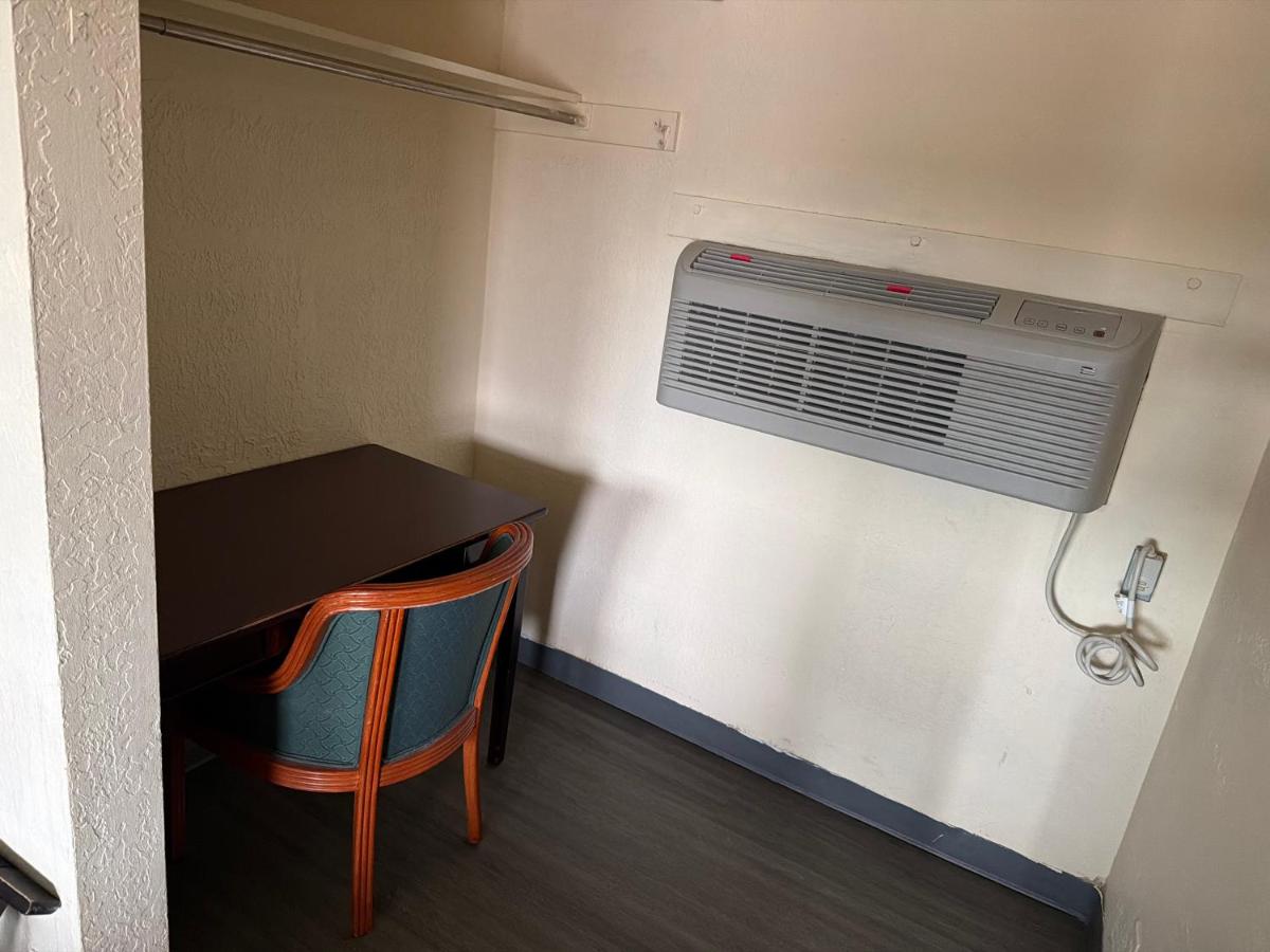 Encore Motel — photo 14