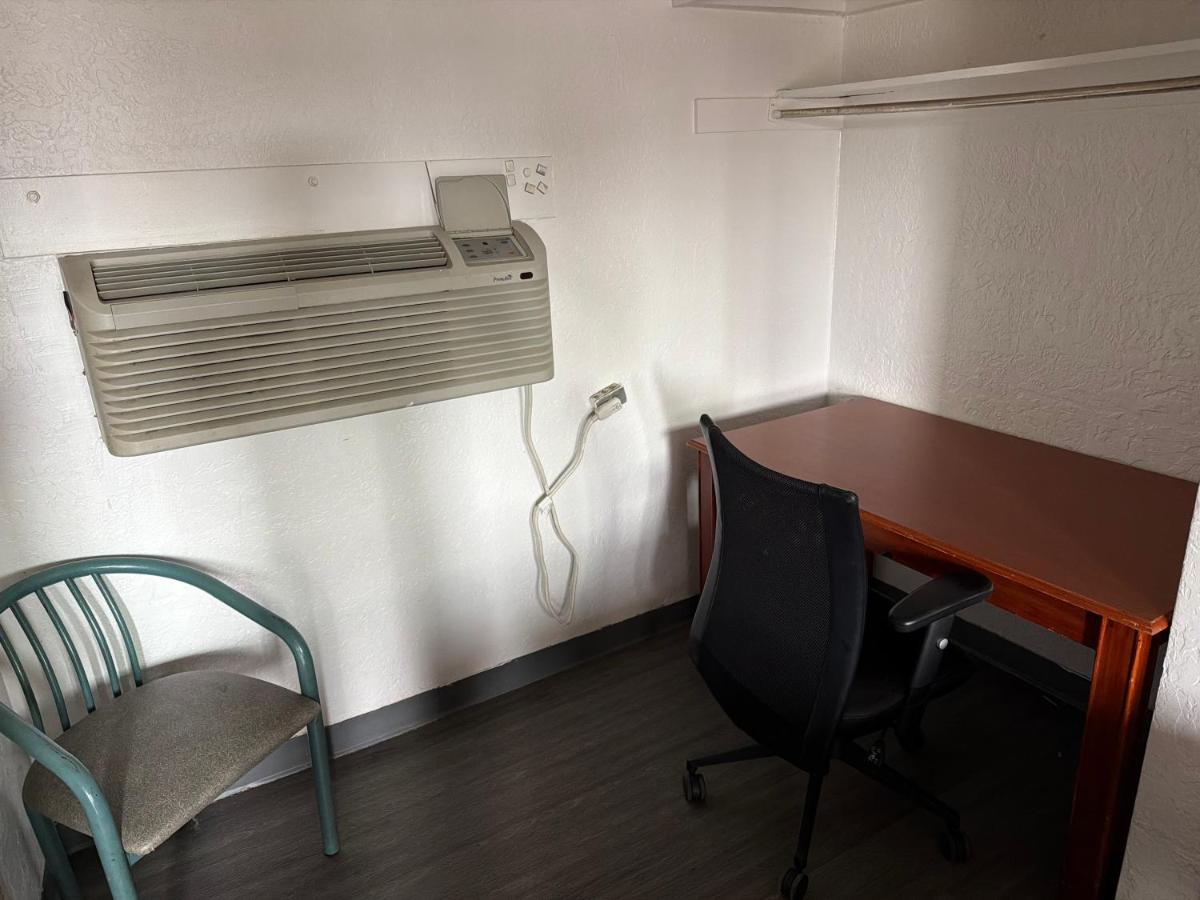 Encore Motel — photo 15