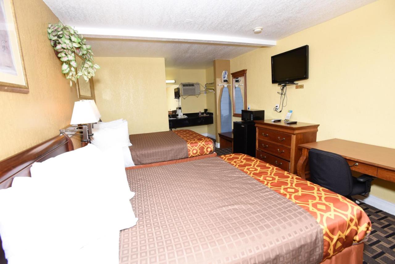 Best Budget Inn — photo 18