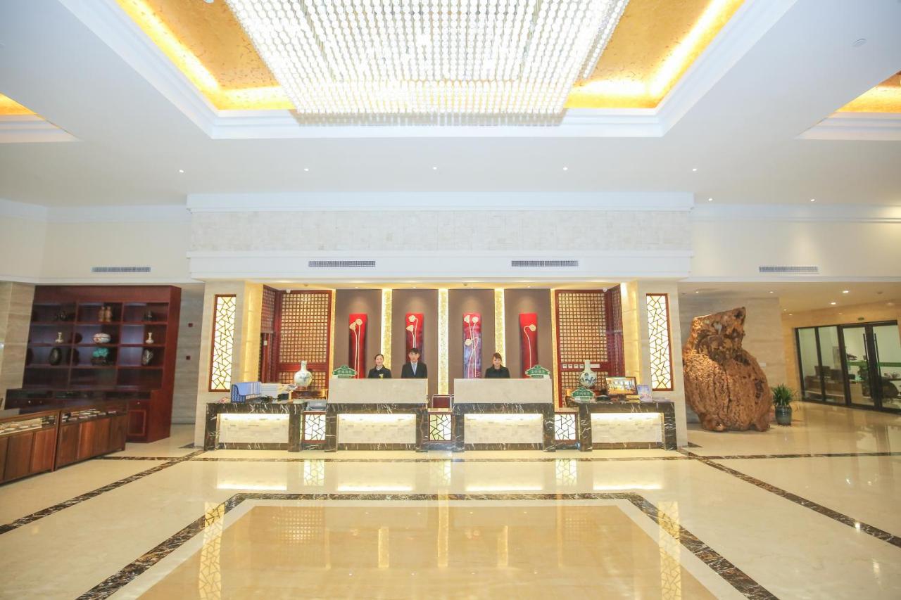 New Knight Royal Hotel Airport and International Resort photo
