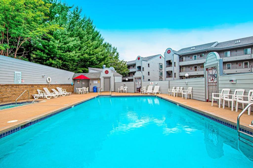 Lighthouse Cove Condominium Resort — photo 4