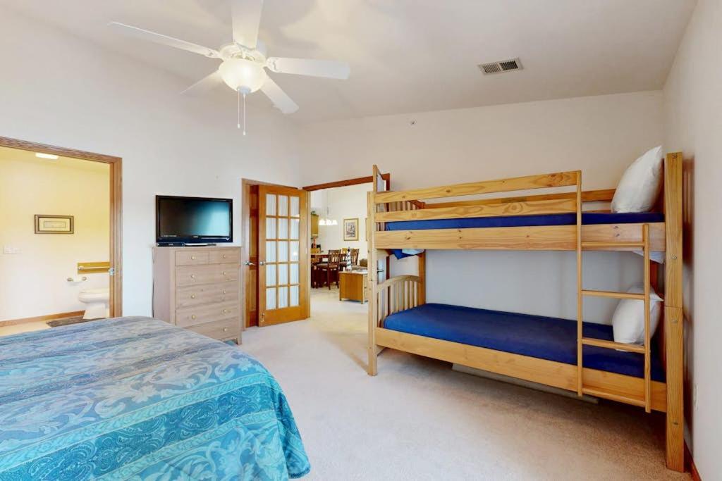Lighthouse Cove Condominium Resort — photo 13