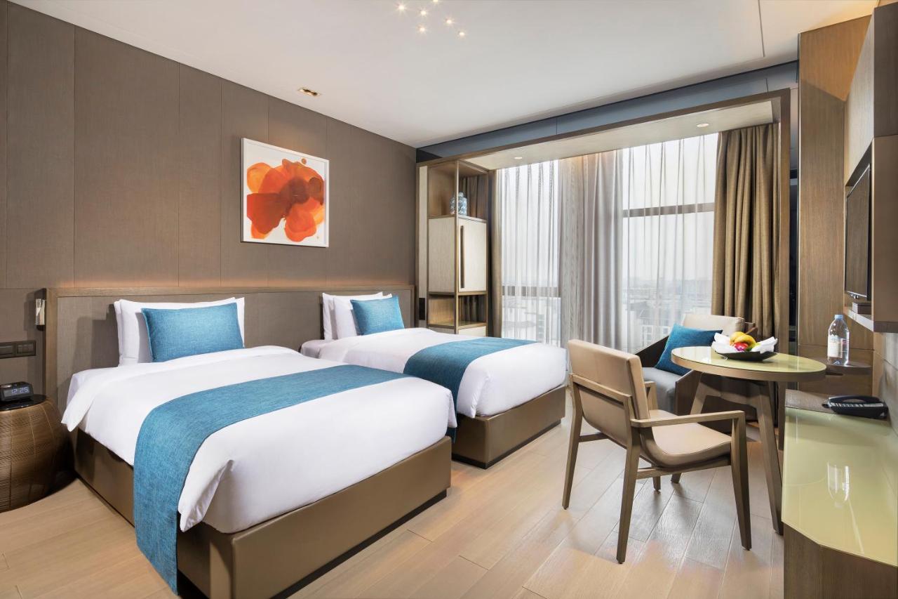 Novotel Shanghai Clover photo