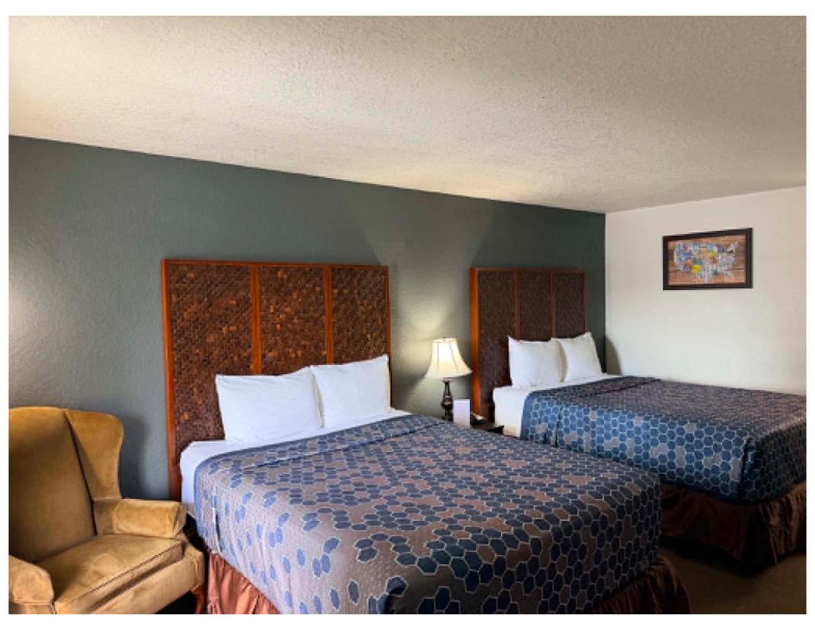 Tampa Lodge — photo 2