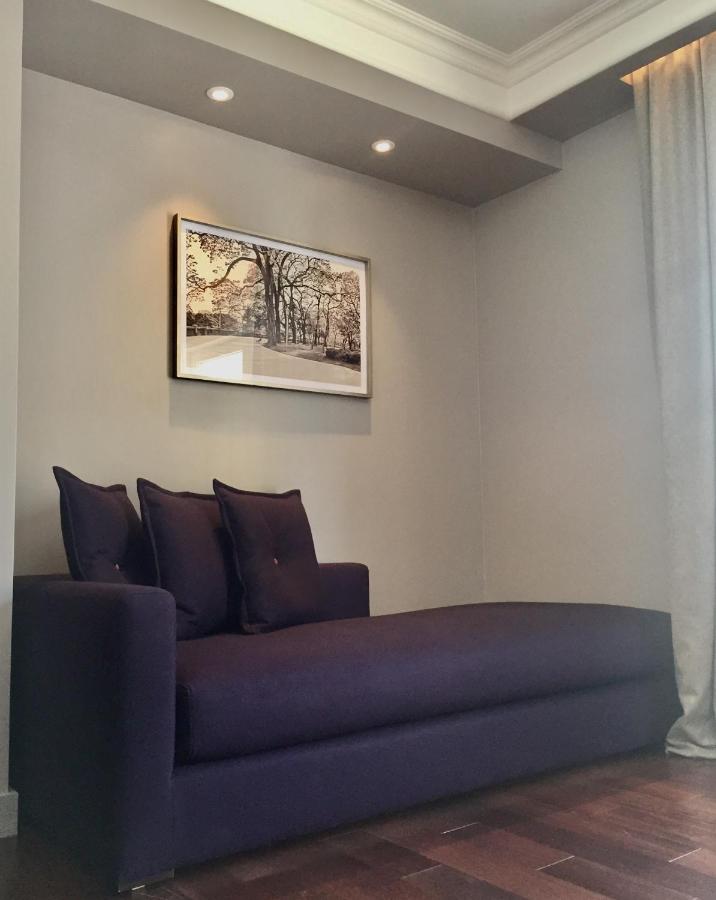 Carles Hotel photo