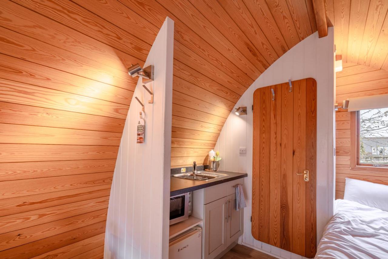 Deluxe Camping Pod