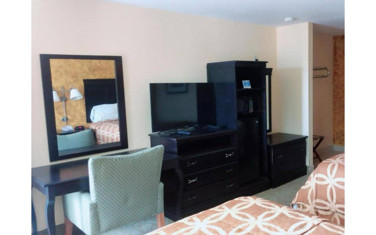 sunflower inn — photo 16