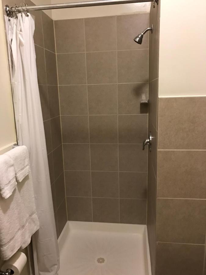 American Motor Lodge — photo 13