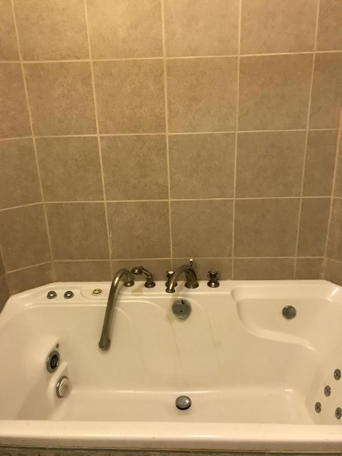 American Motor Lodge — photo 16