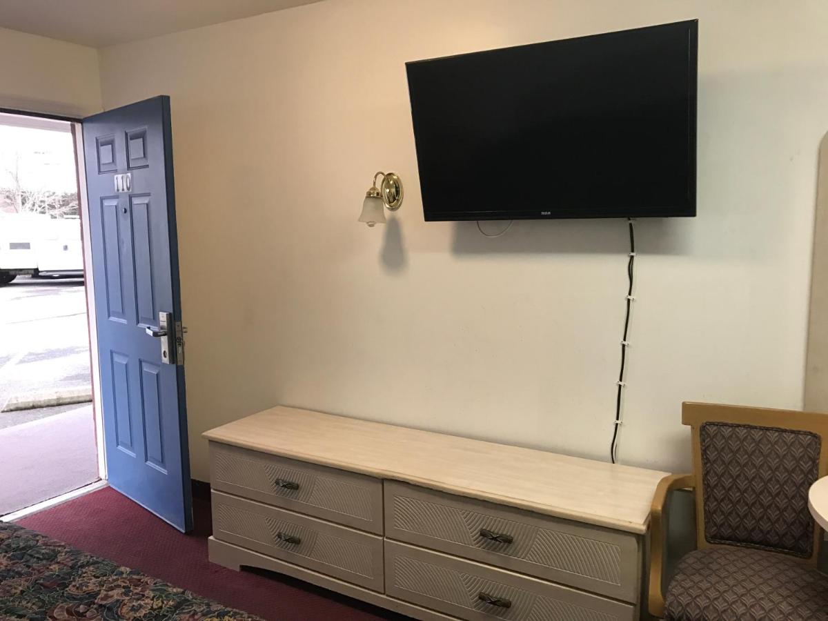 May Fair Motel — photo 5