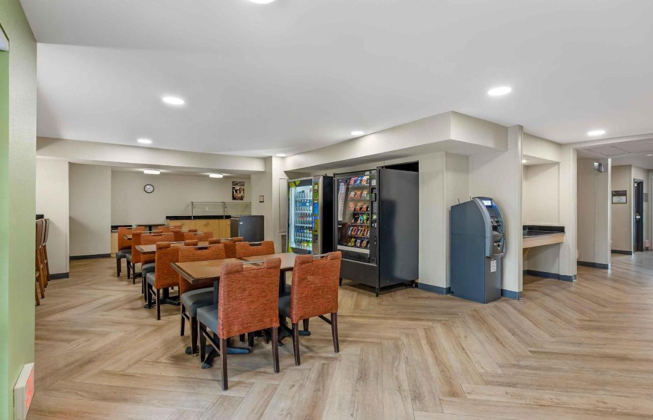 Colonial Terrace & Extended Stay Inn — photo 12