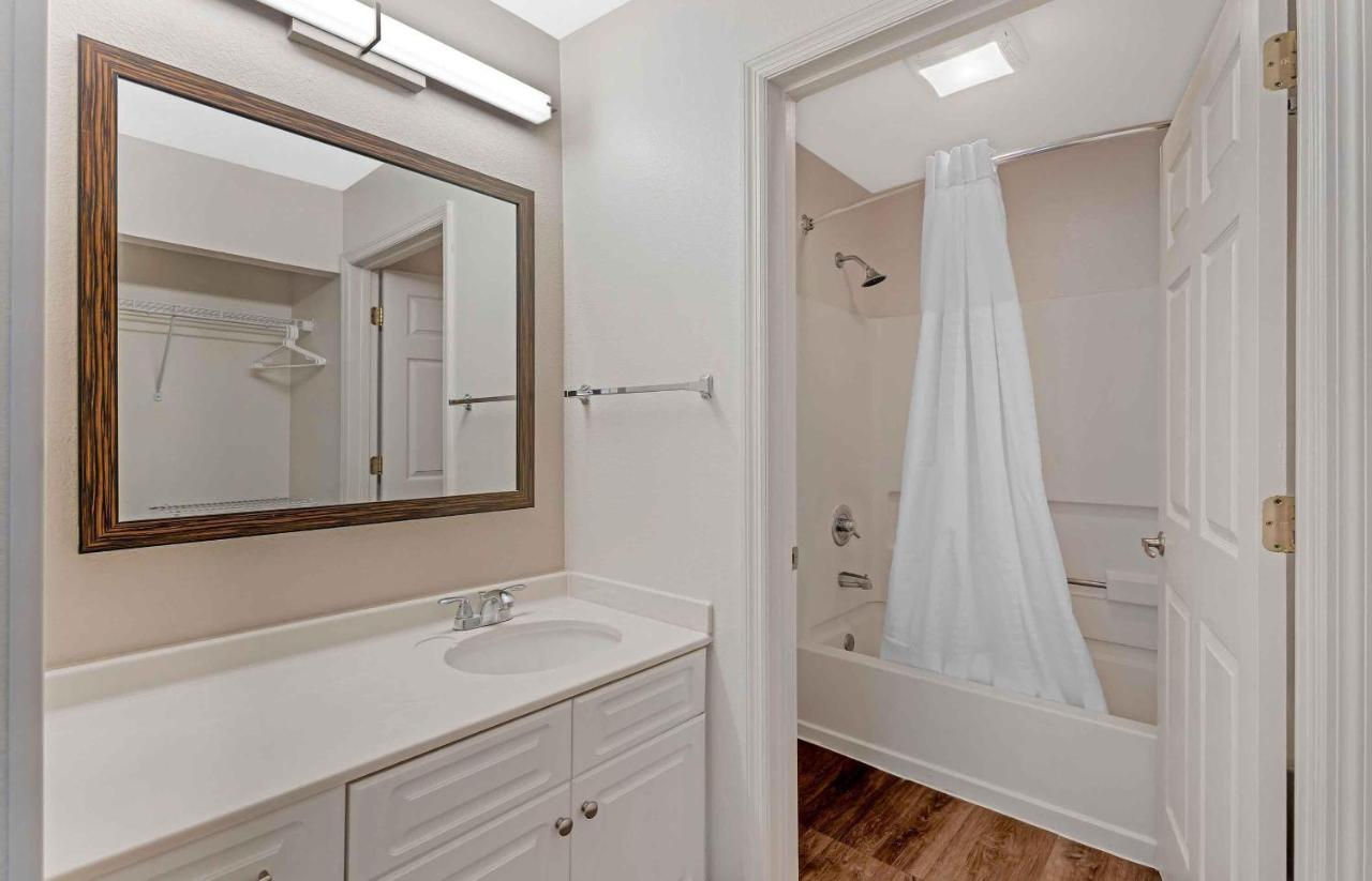 Colonial Terrace & Extended Stay Inn — photo 3