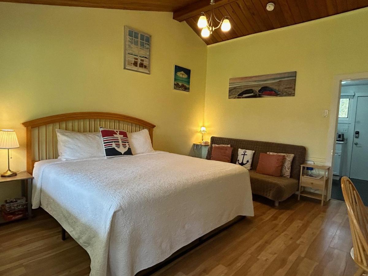 Island Inn — photo 4