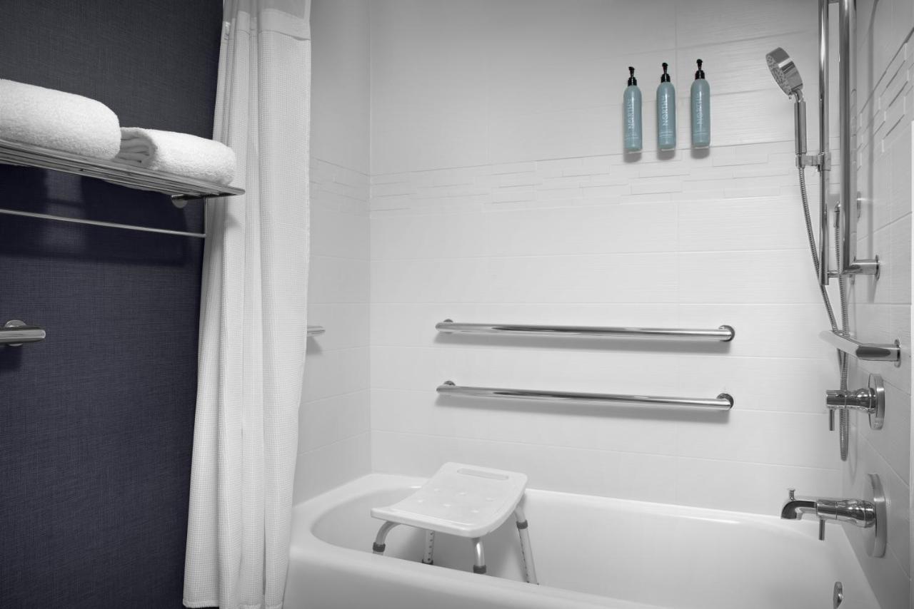 IUPAT Residence Suites — photo 20