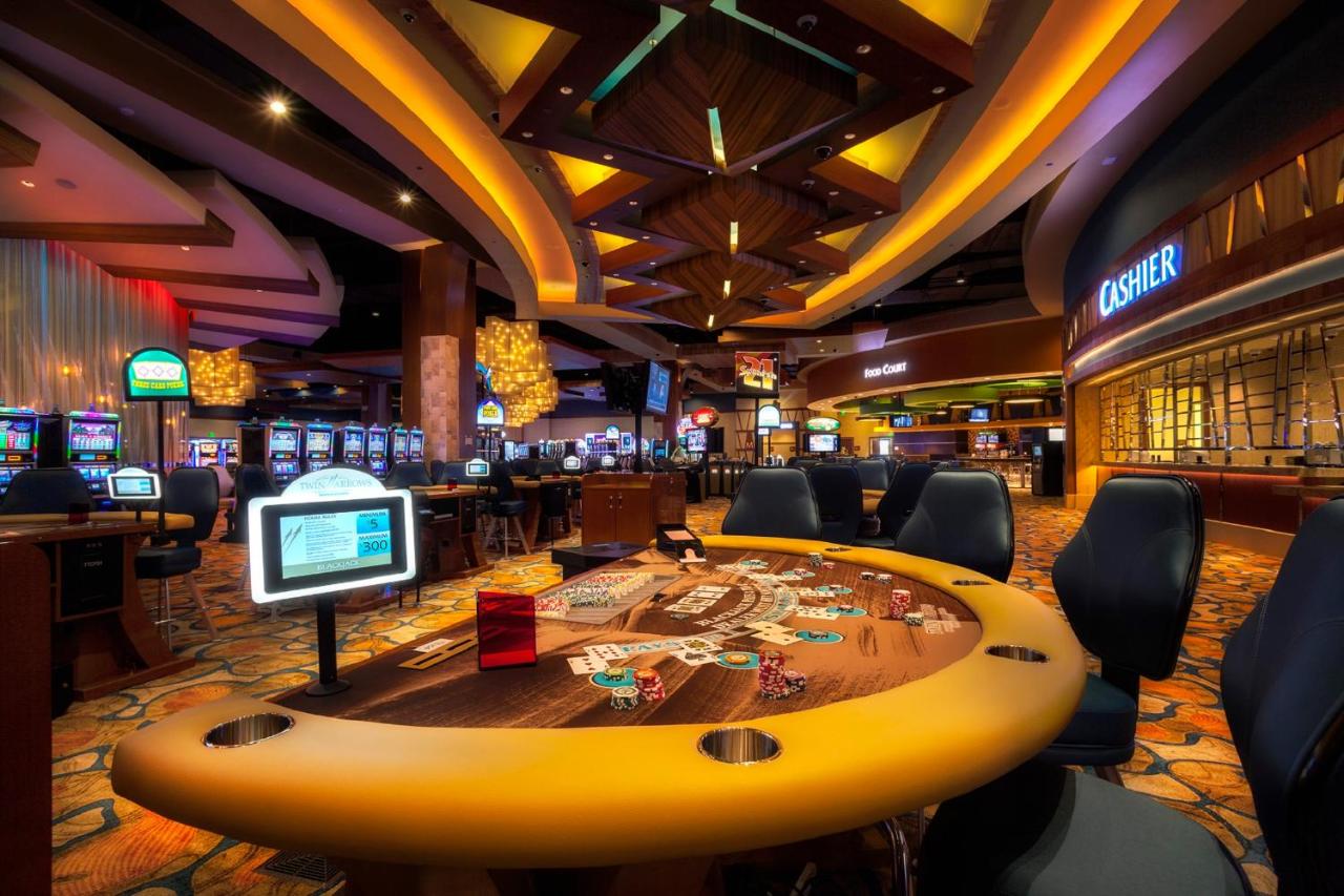 Twin Arrows Navajo Casino Resort — photo 9