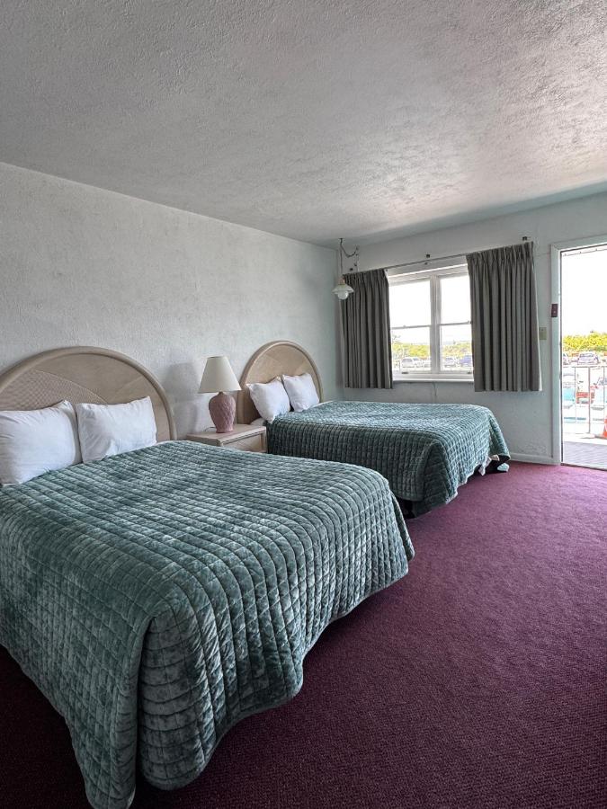 The Jetty Motel — photo 11