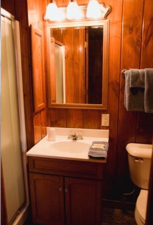 Covered Bridge Motel — photo 13