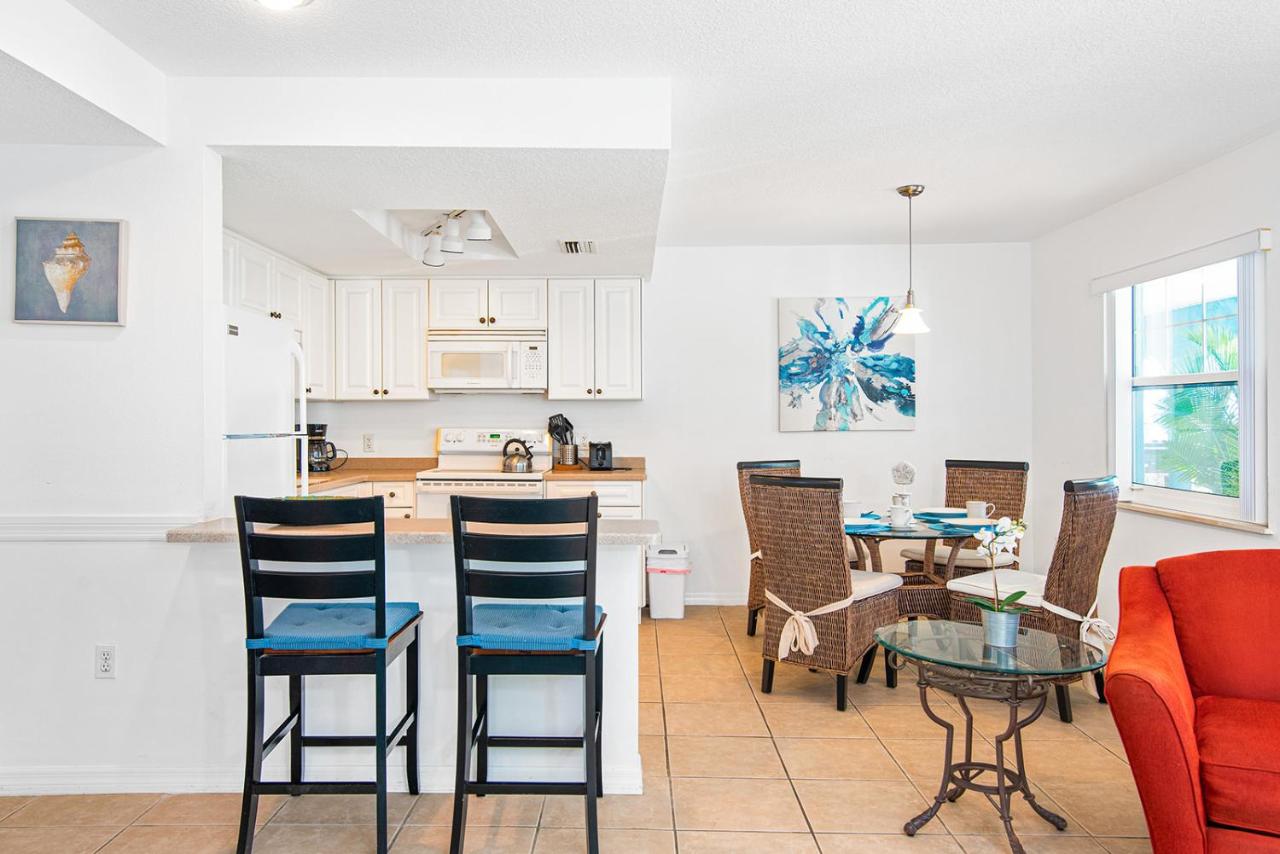 Escape Coastal Resort on Casey Key — photo 12