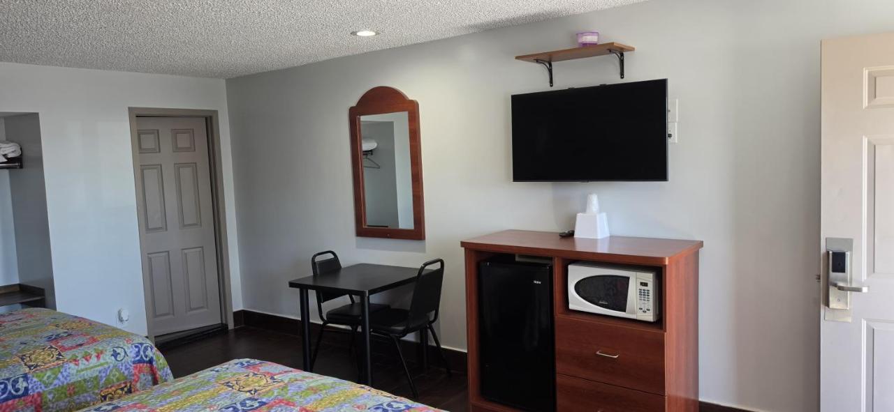 South Bay Motel — photo 8