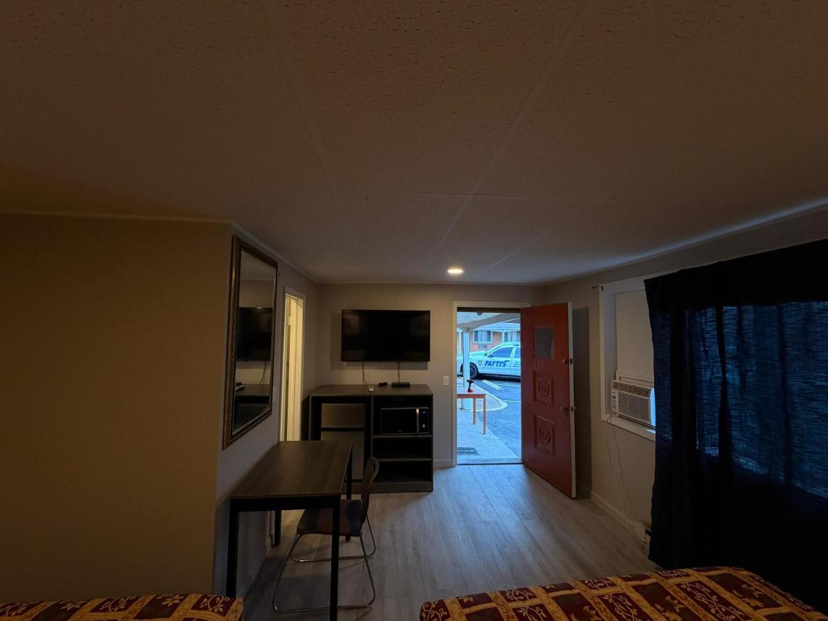 Patio Court Motel — photo 11