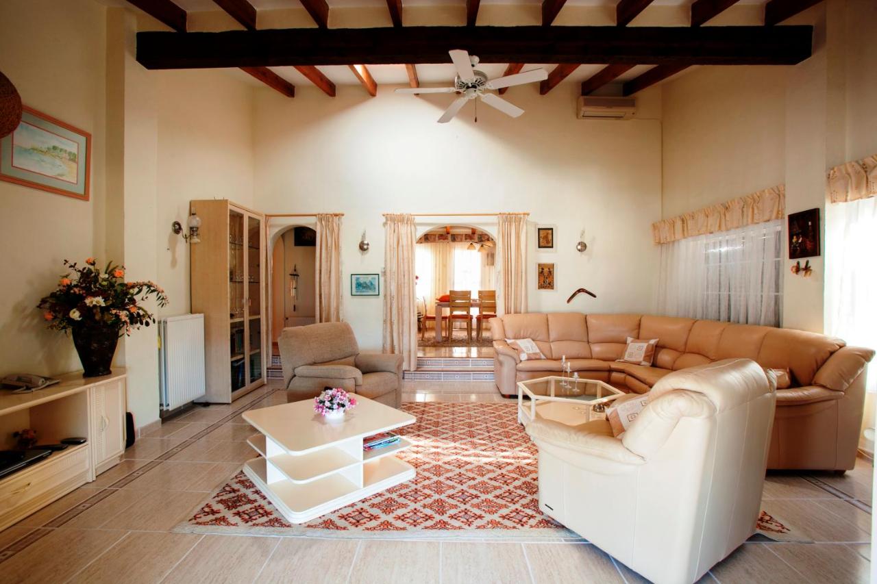 Villa Omer (Spanje Orba) - Booking.com
