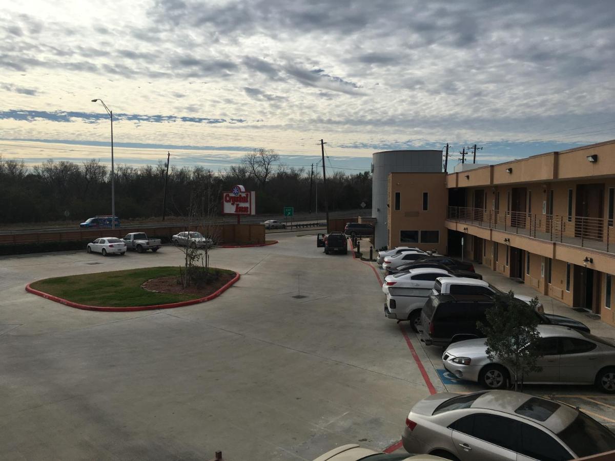 Crystal Inn & Suites — photo 12