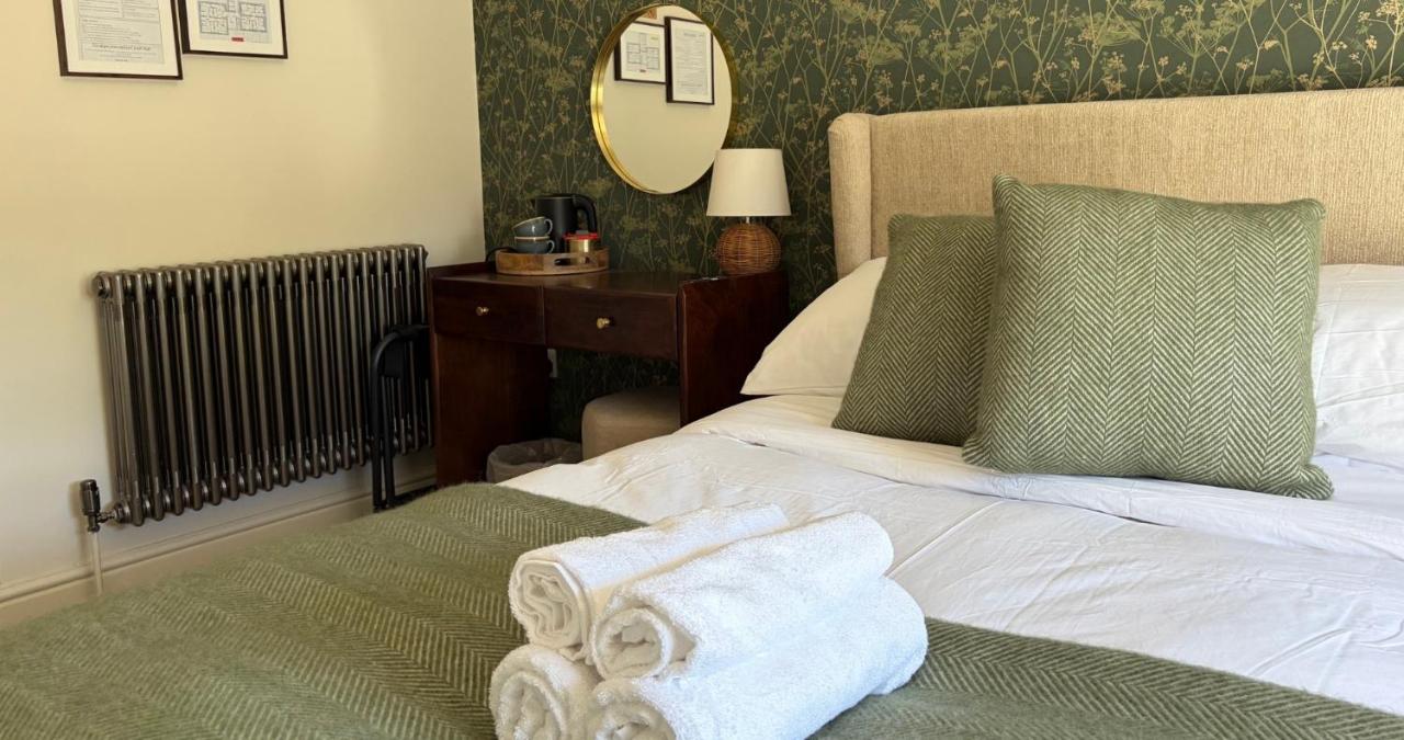 Deluxe Double Room with Shower