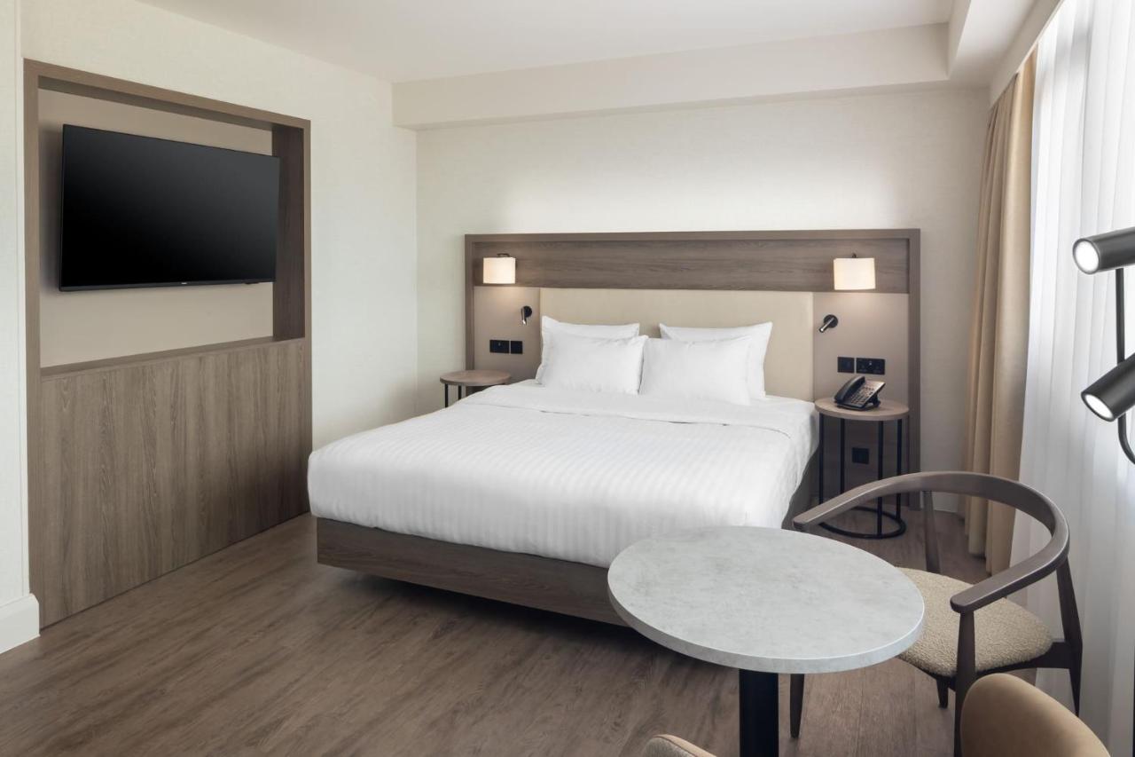 Executive King Room