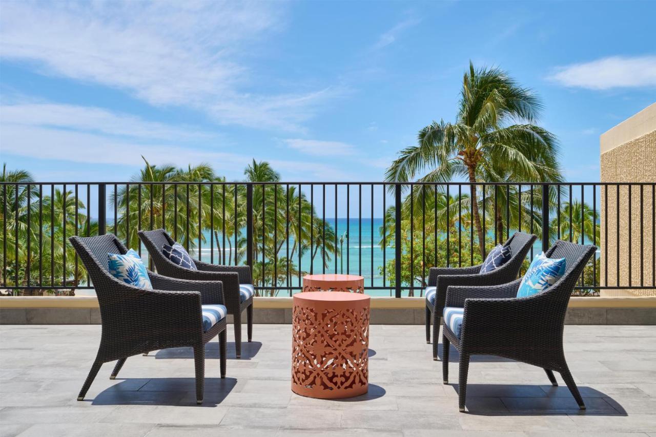 Image: Aston Waikiki Beach Tower