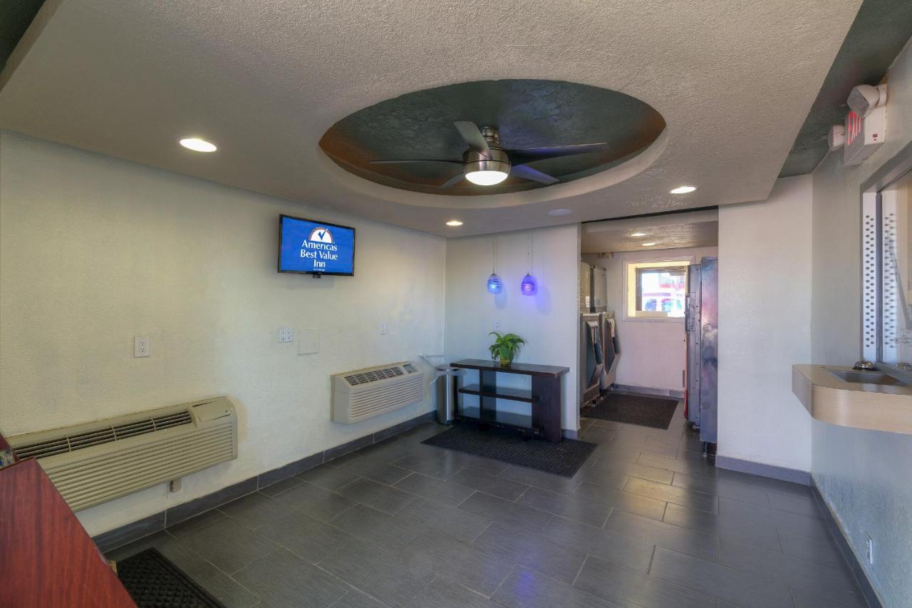 Amarillo Value Inn — photo 17