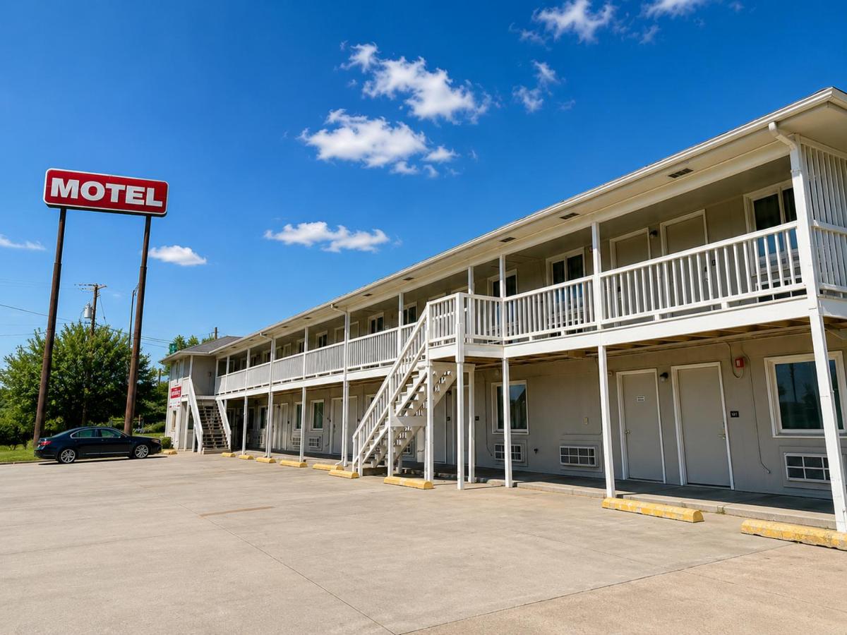 Underwood Motel I80 — photo 6
