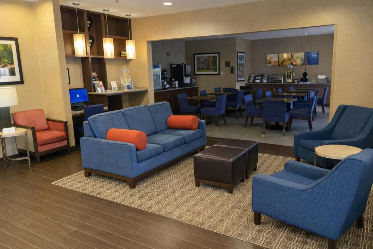 Huntington Mall Inn — photo 5