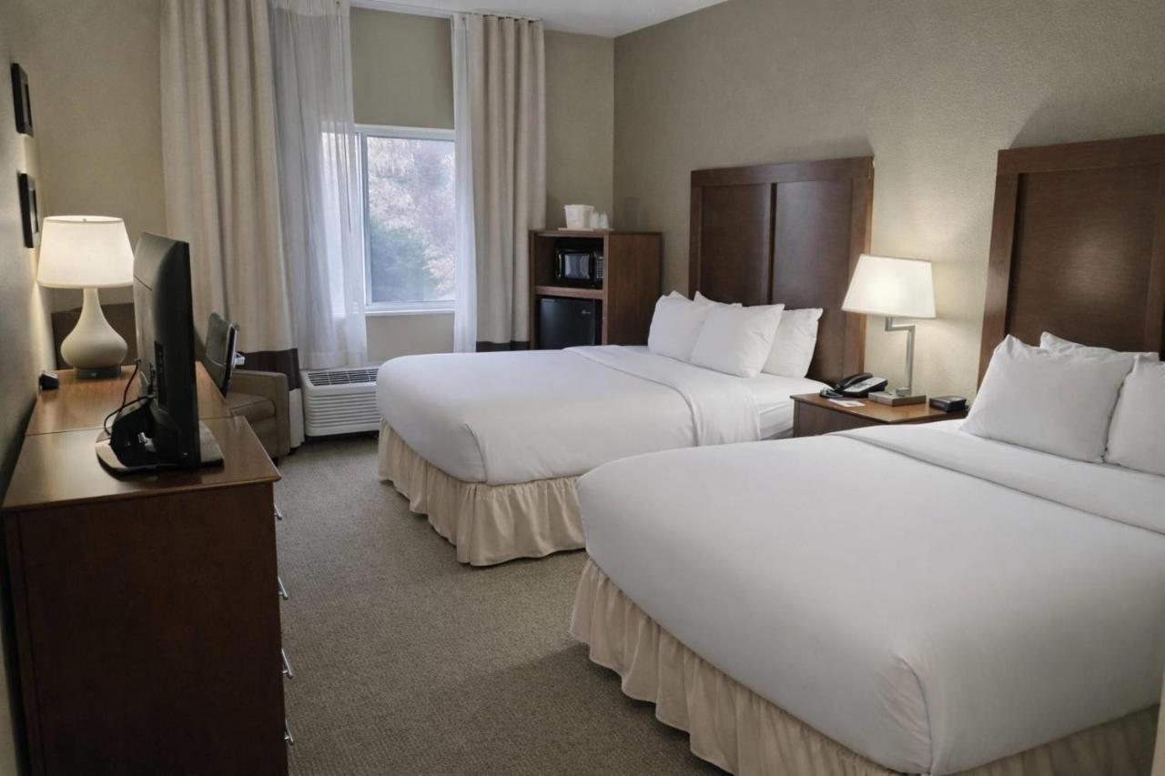 Huntington Mall Inn — photo 8