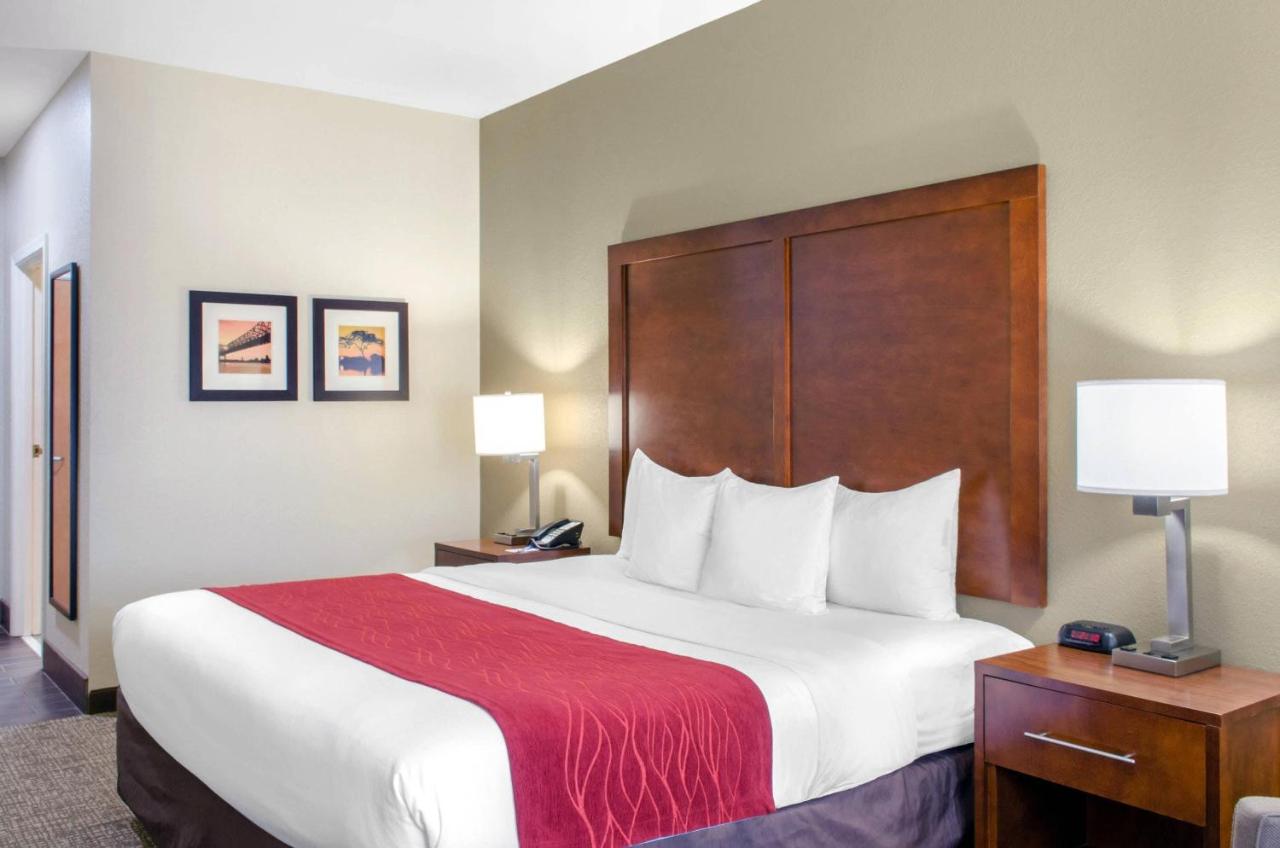 Compare Inn & Suites — photo 13