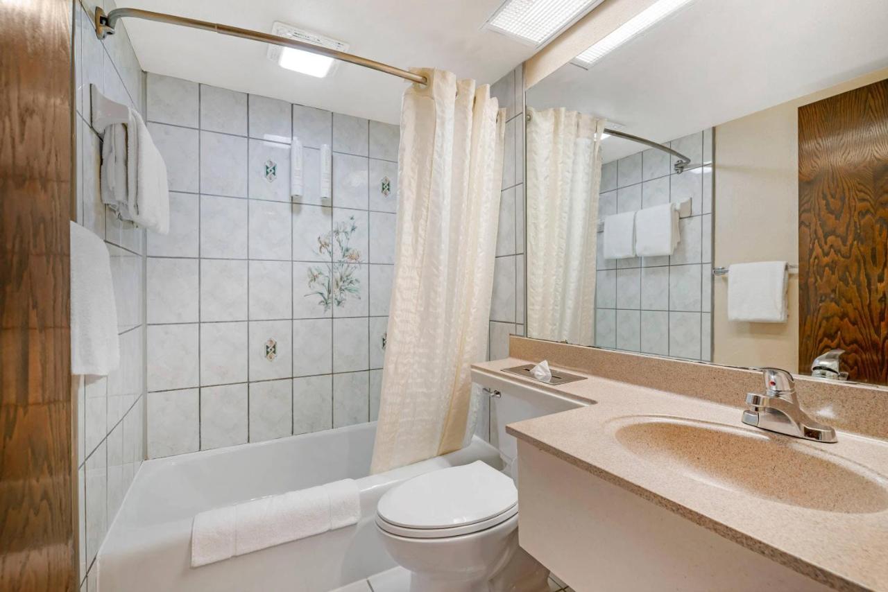 Fairway inn & Suites — photo 22