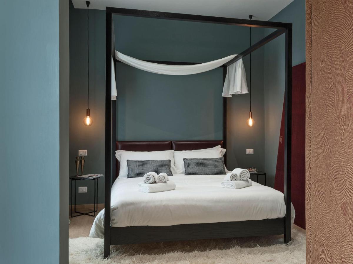 Tornabuoni Place - 2