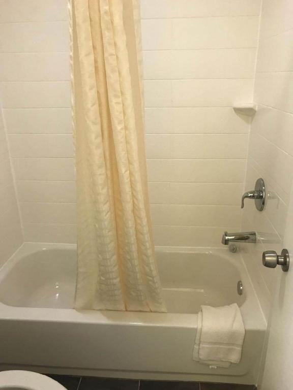 Austin Village Motor Inn — photo 3