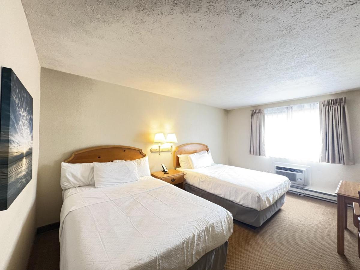 Magnuson Grand Pioneer Inn and Suites — photo 2