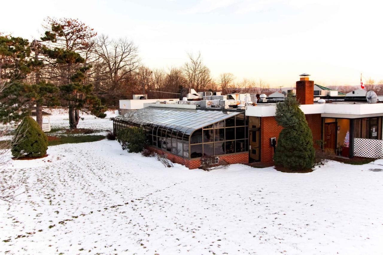 Newburgh Inn — photo 4