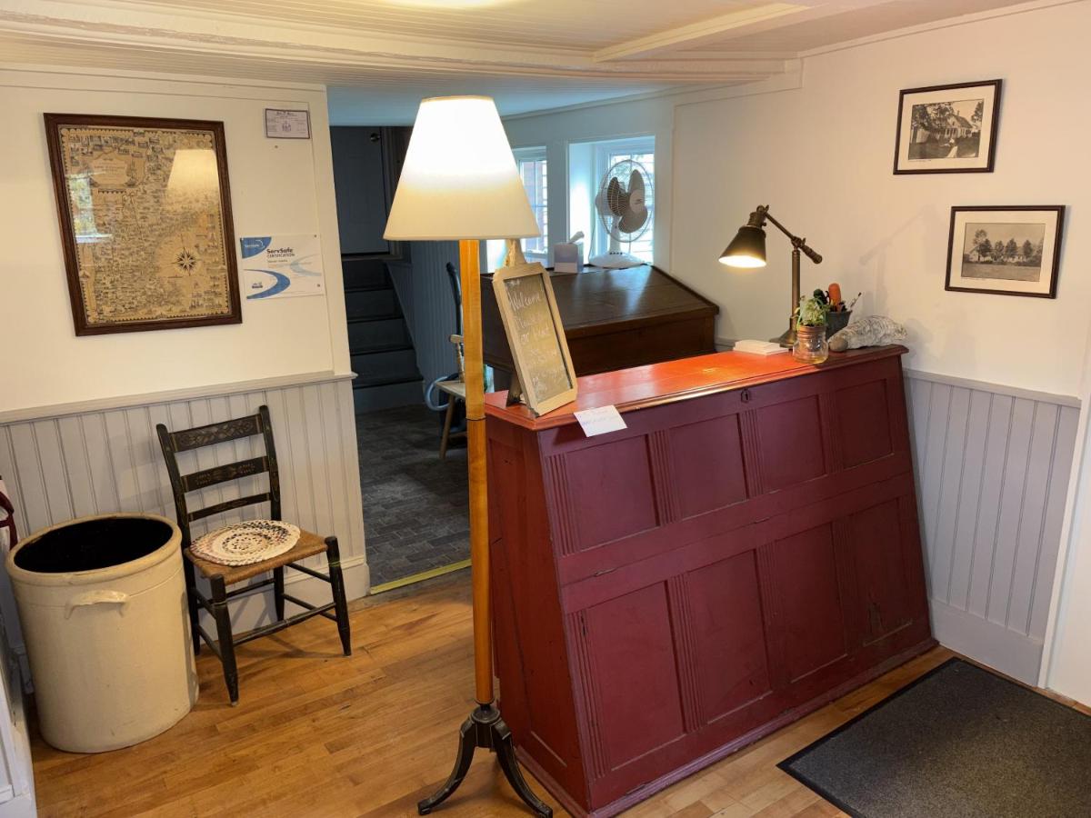 Hawks House Inn — photo 17