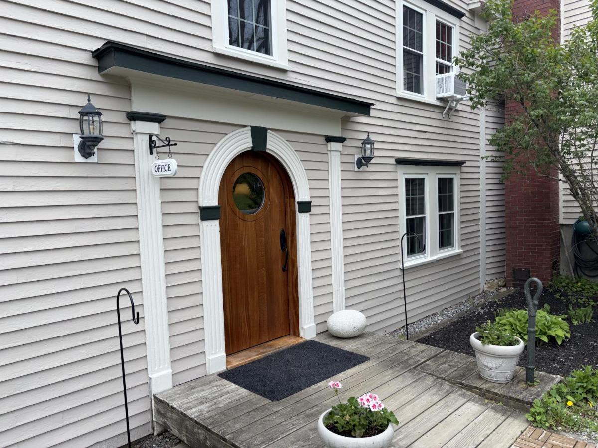 Hawks House Inn — photo 23